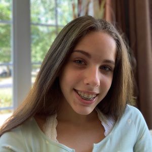 Meet your Posher, Kayla